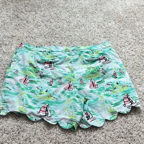 Crown & Ivy Scalloped Hem Sailboat Plus Size Shorts White Blue 24W Pockets - Picture 2 of 11